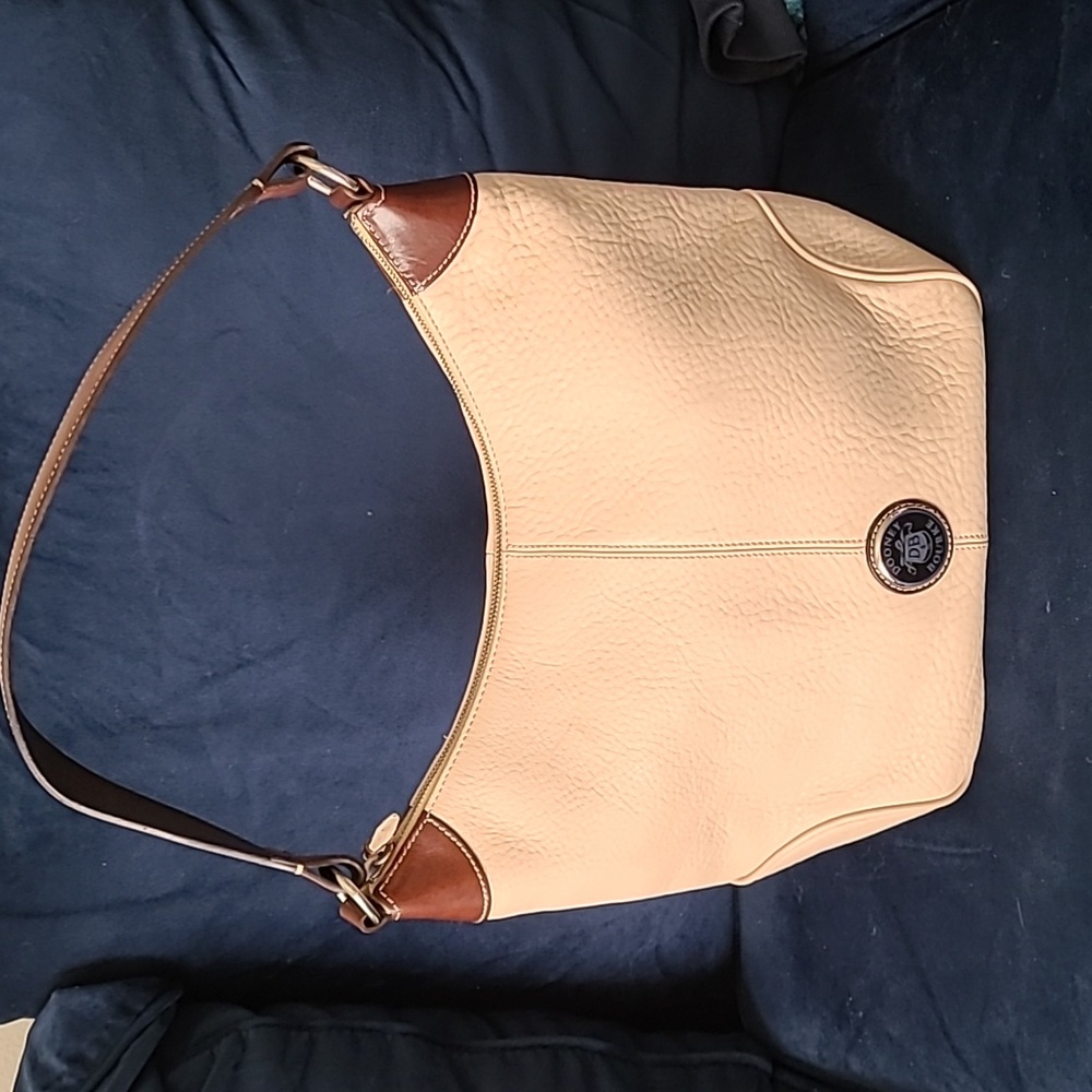 Dooney & Bourke Pebble Grain Leather Hobo Handbag EUC